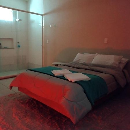 Casa Inteira, Grande Suite, Dois Chuveiros, Sala ,Cozinha E Garagem Privativa Total Conforto, Melhor Que Hotel! Botucatu Buitenkant foto